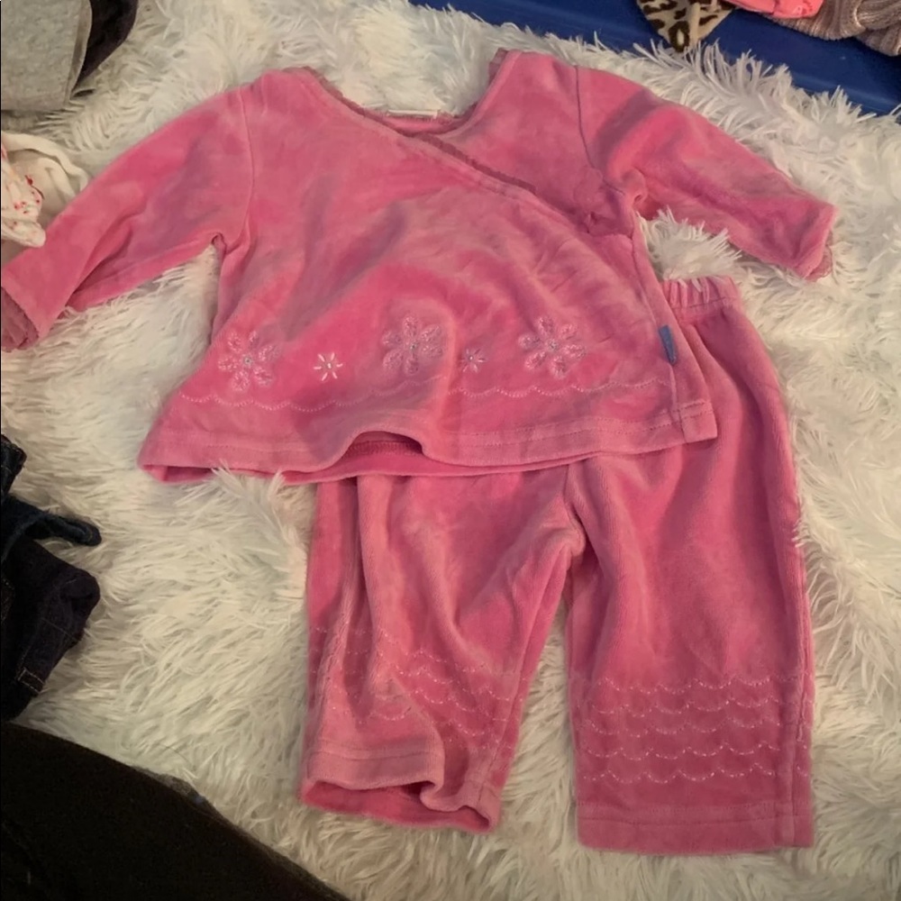 Carters sweatsuit